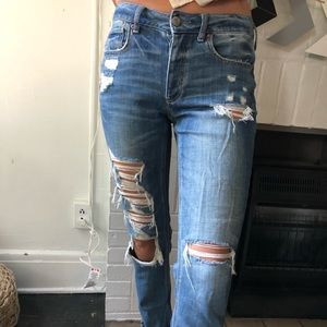 American Eagle Tomgirl Jeans